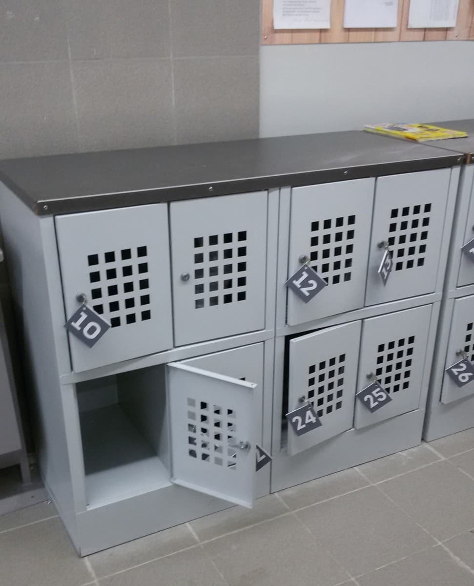 с замками и ключами